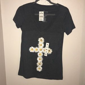 Zumiez T-shirt with daisies